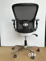 REFURBHISHED JAZZ MB REVOLVING CHAIR AVAILABLE IN BRAND NEW CONDITION