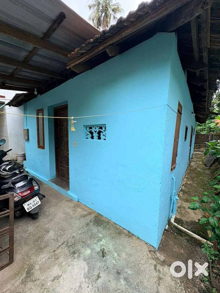 Affordable 2BHK House for Rent in Trivandrum - Small Family