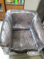 2 single piece sofa(only cash payment)