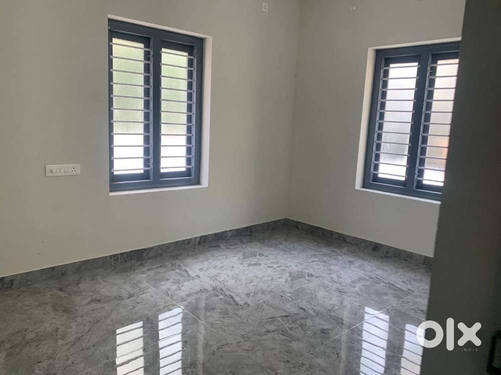 (ID B 230522) RESIDENTIAL HOUSE  FOR SALE AT KARIKKAKAM