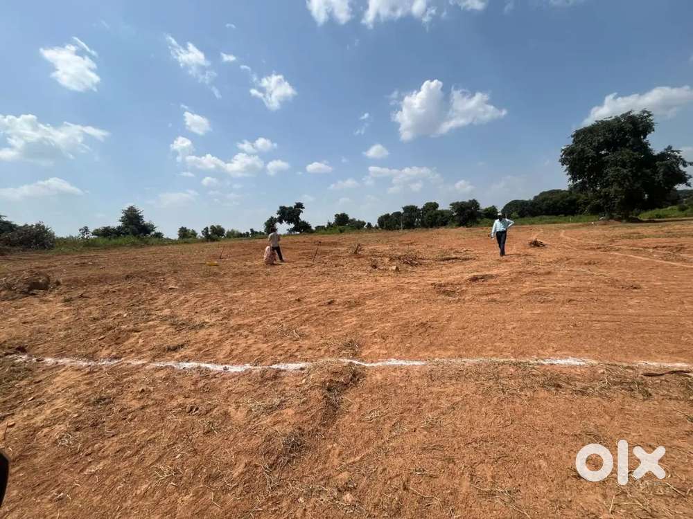 नगरा से कुछ ही दूरी पर, नए गाँव से 1 किलोमीटर पहले