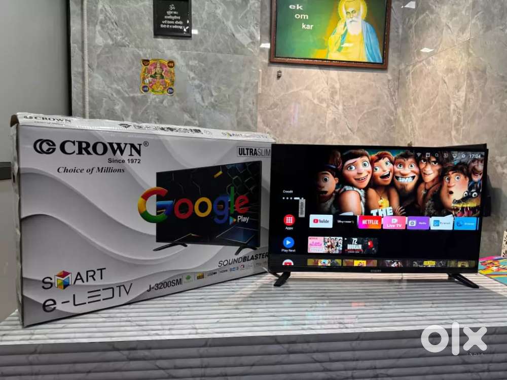 Crown 32 inch smart tv with free soundbar