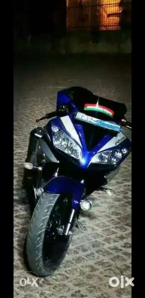 Urgently sale R15 Version 2 Well Condition Contact me