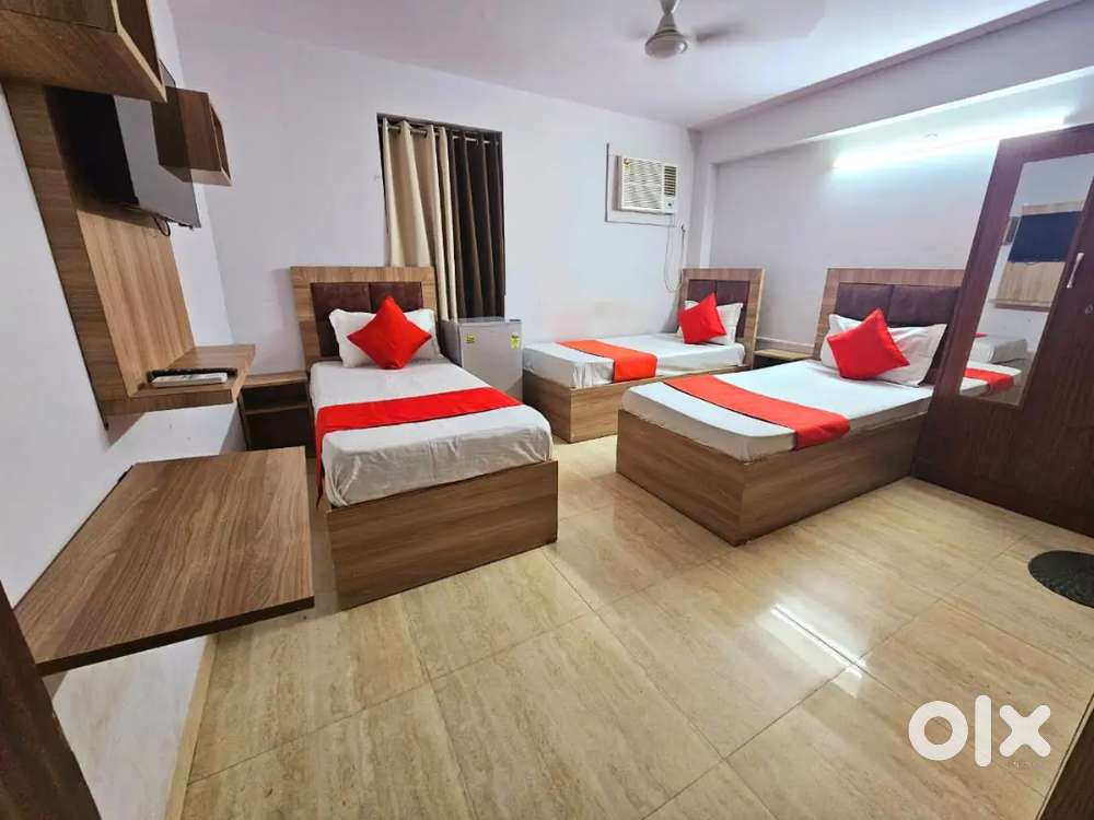 PG Near Sidework, Smartworks, Golf Course Road, Care Health, Cyber Hub