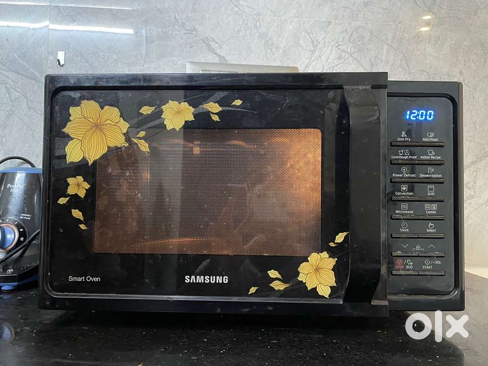 Samsung microwave oven 28litre 3years lite used PRICE-10000rs