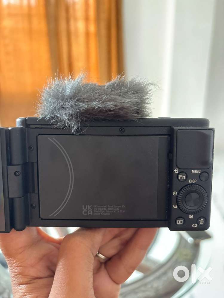 Sony Zv1 with Bluetooth shooting grip