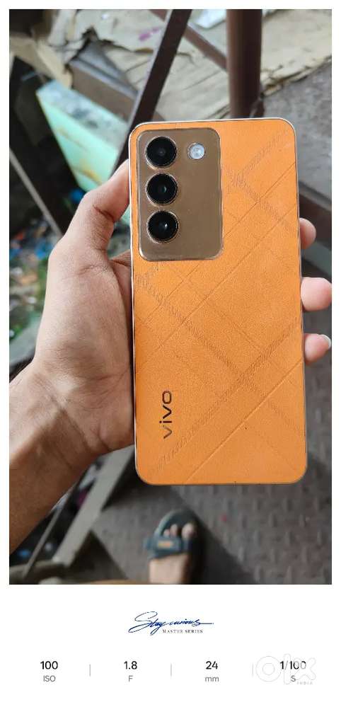 vivoy200e 5G 8+8 storege 128