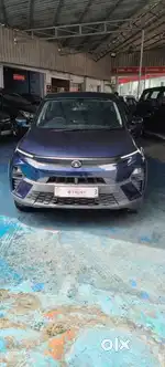 Tata Nexon, 2025, Petrol