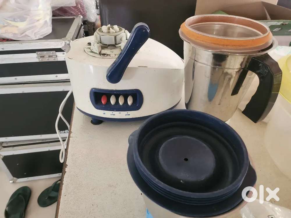 Maharaja whiteline mixer grinder