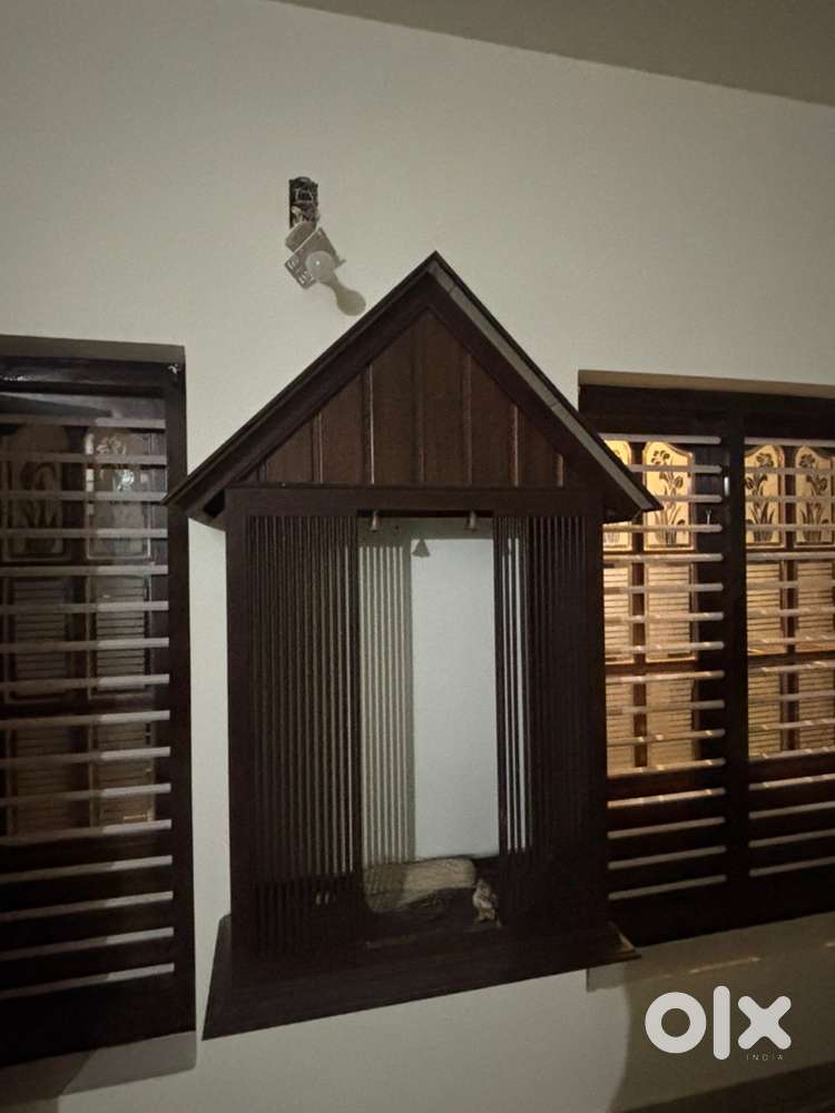 Pooja stand