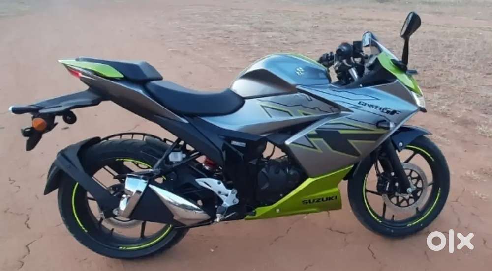 Suzuki gixxer SF Bluetooth Edition