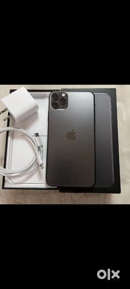 Iphone 11 pro refurbished model with bill box , accessories