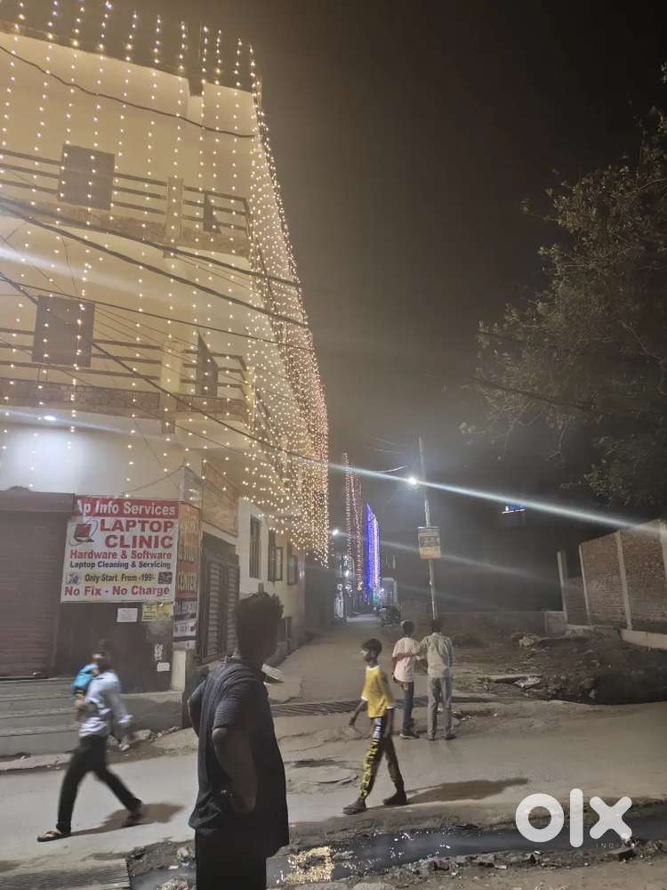 Need a boy to clean 4th floor building 38rooms clean