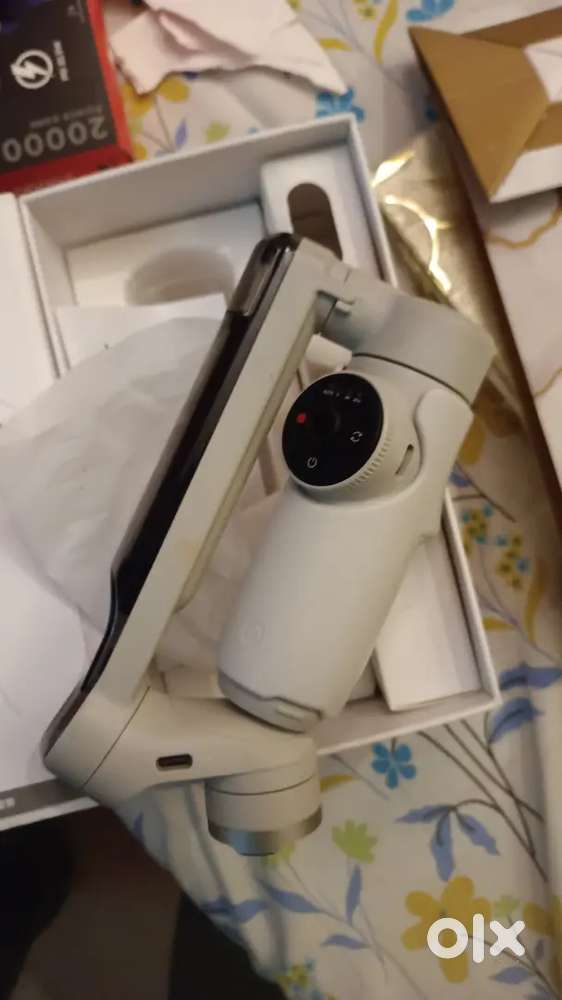 Insta 360 Flow standalone gimbal 2023