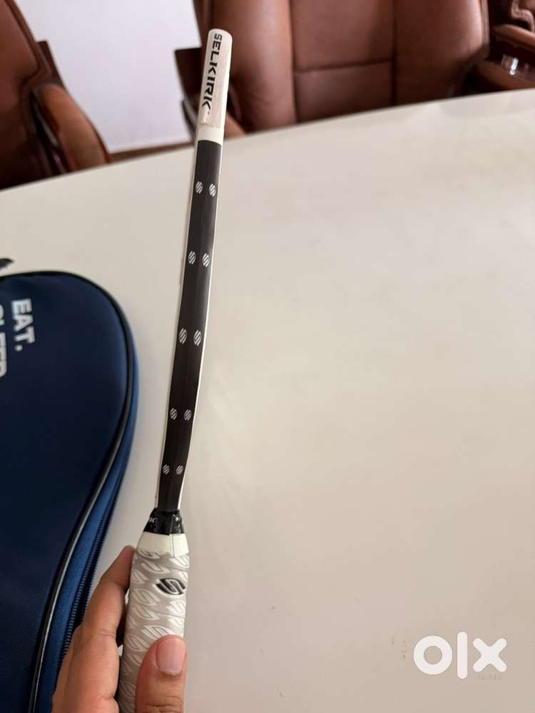 Pickle ball paddle selkirk