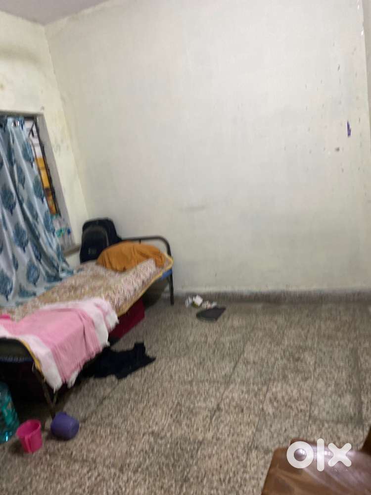 Need a 1 girl for 2bhk flat