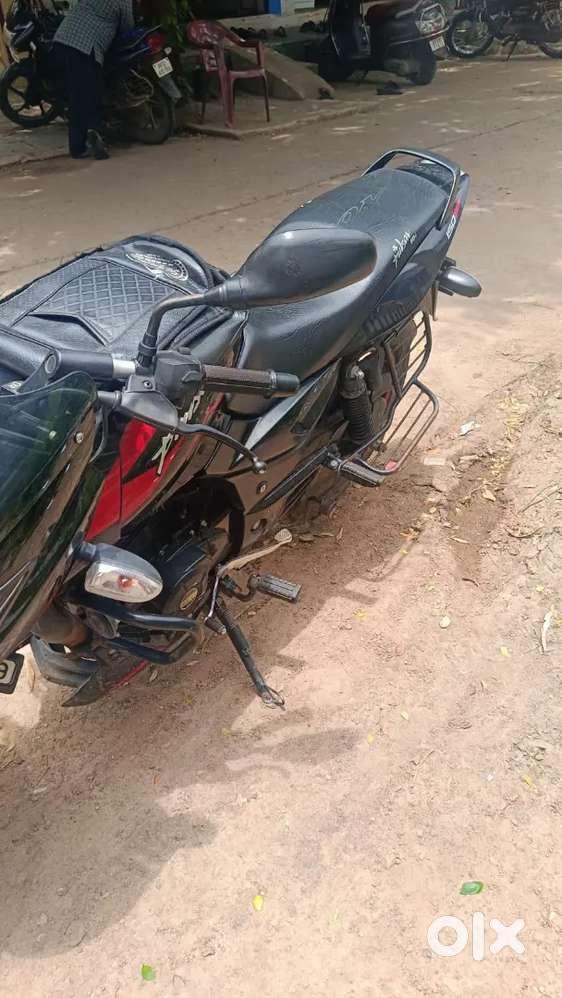 Pulsar moter cycle