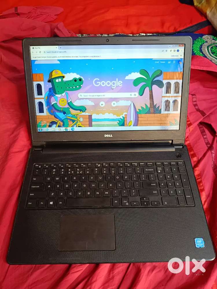 Dell Inspiron 15 512 Gb with 45 watt fast Charger Very New Condition