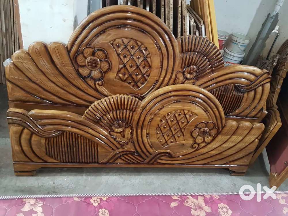 Attractive box bed having size 6/7.