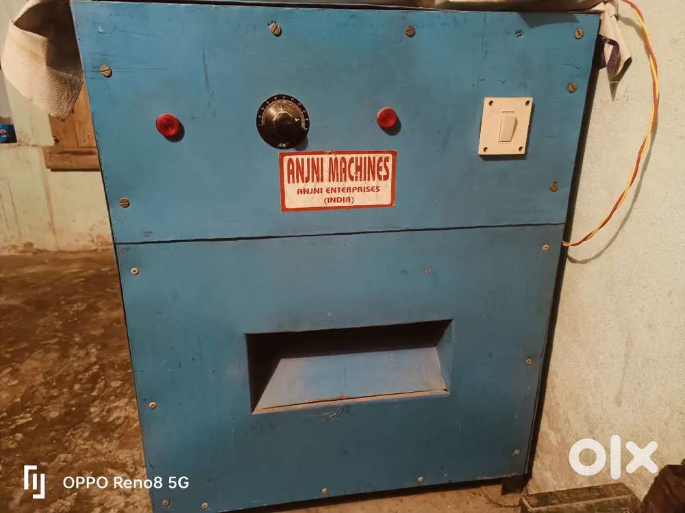 Paper dona machine single die