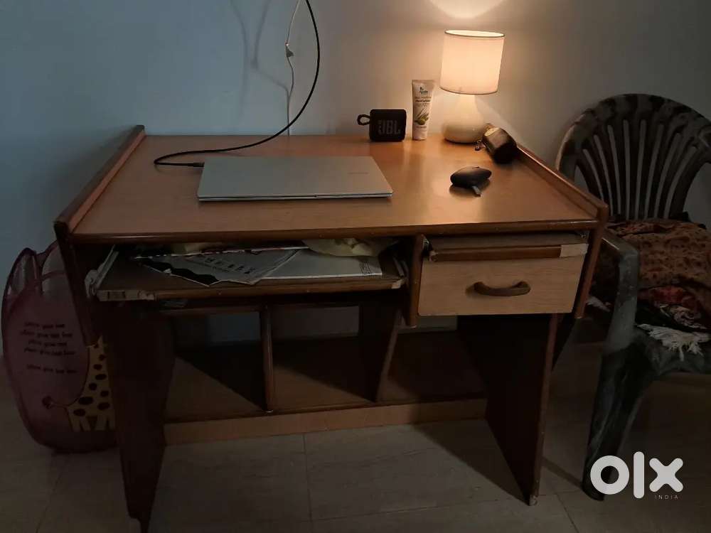Computer/Study table
