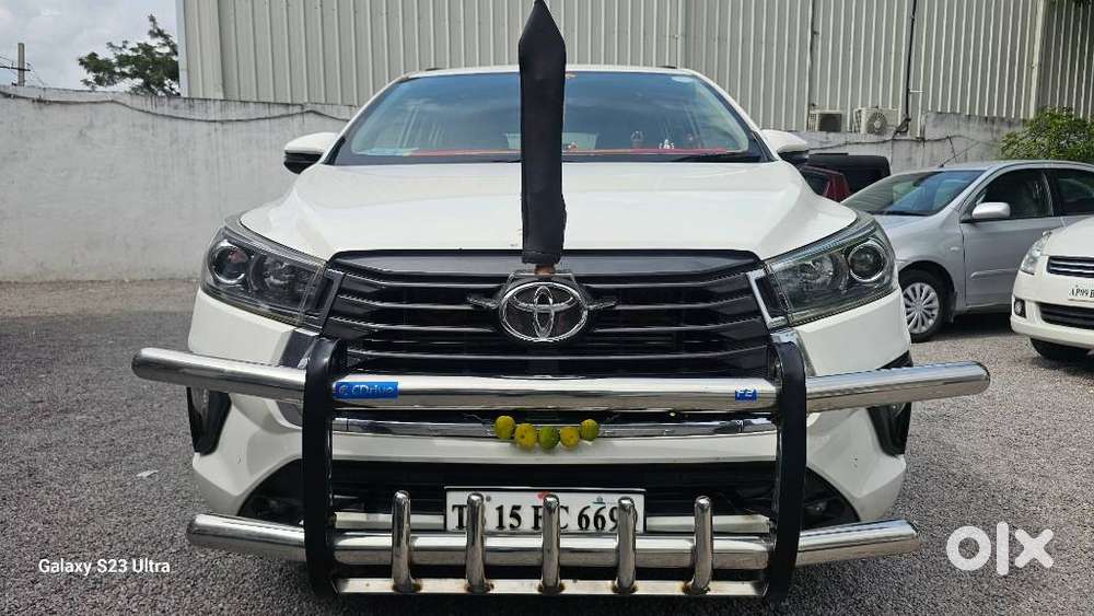 Toyota Innova Crysta 2.4 V 8 STR, 2022, Diesel