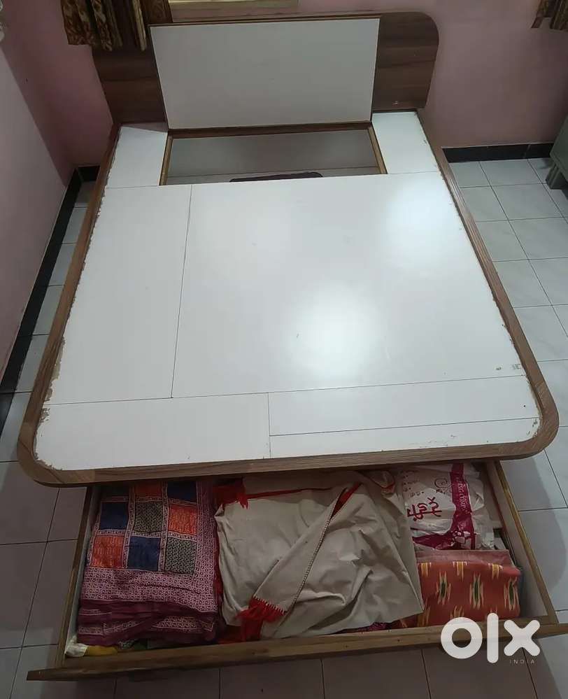 Full Size Bed