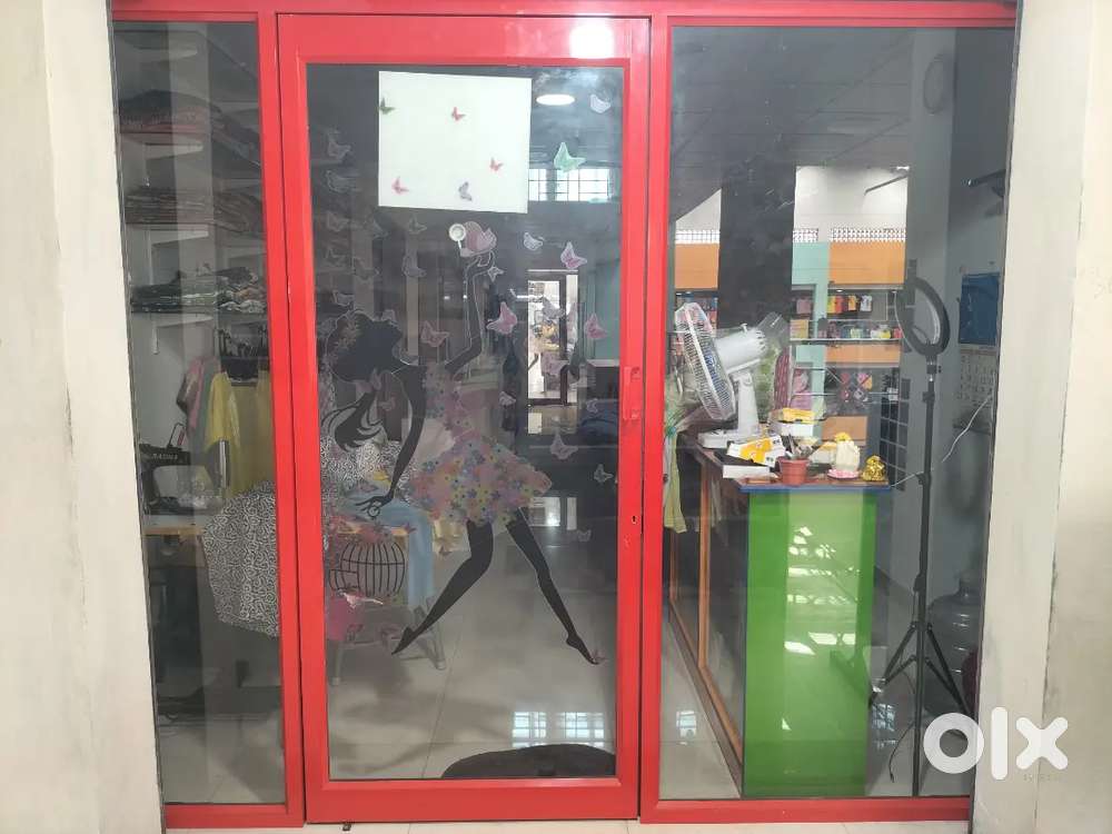 Steel glass partition