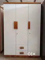 BRAND NEW 3 DOORS WARDROBE