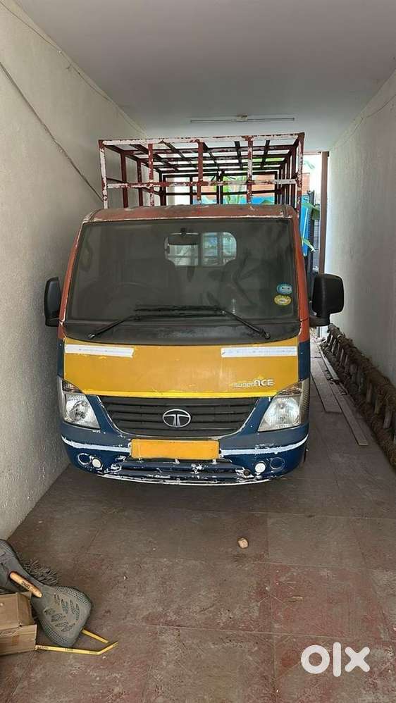 Tata super ace