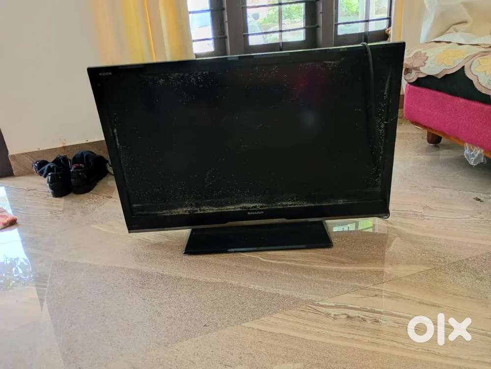 Sharp Aquos LCD TV
