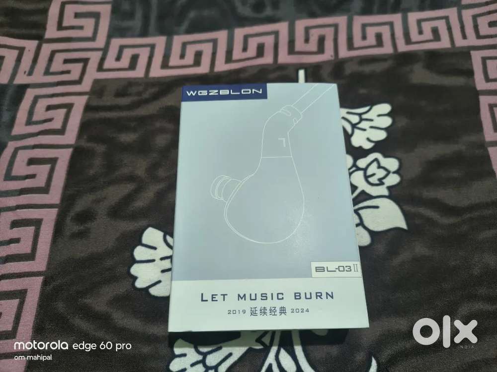 Blon bl-03 II Silver type C IEM , Excellent condition