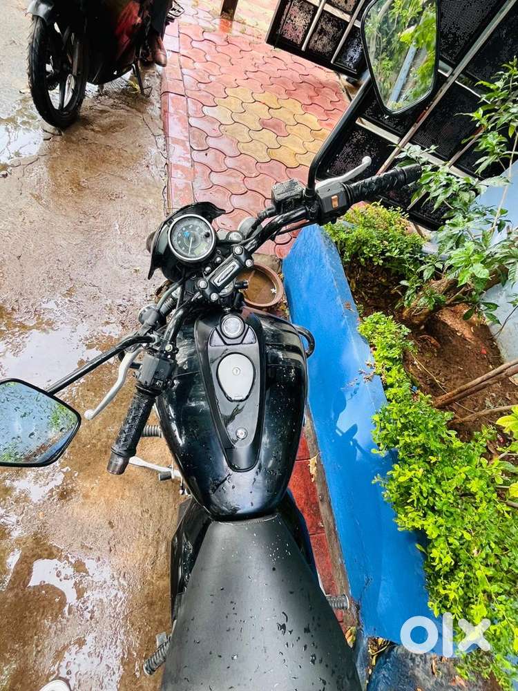 Avenger 180 Street riden only 15500 Excellent Condition