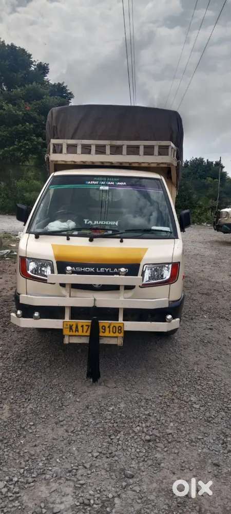 [Good condition brand new tyre well mentained vehicle urgent sale]