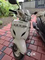 Honda Activa, Yr 2016, white, Ekm registration, 39000 kms