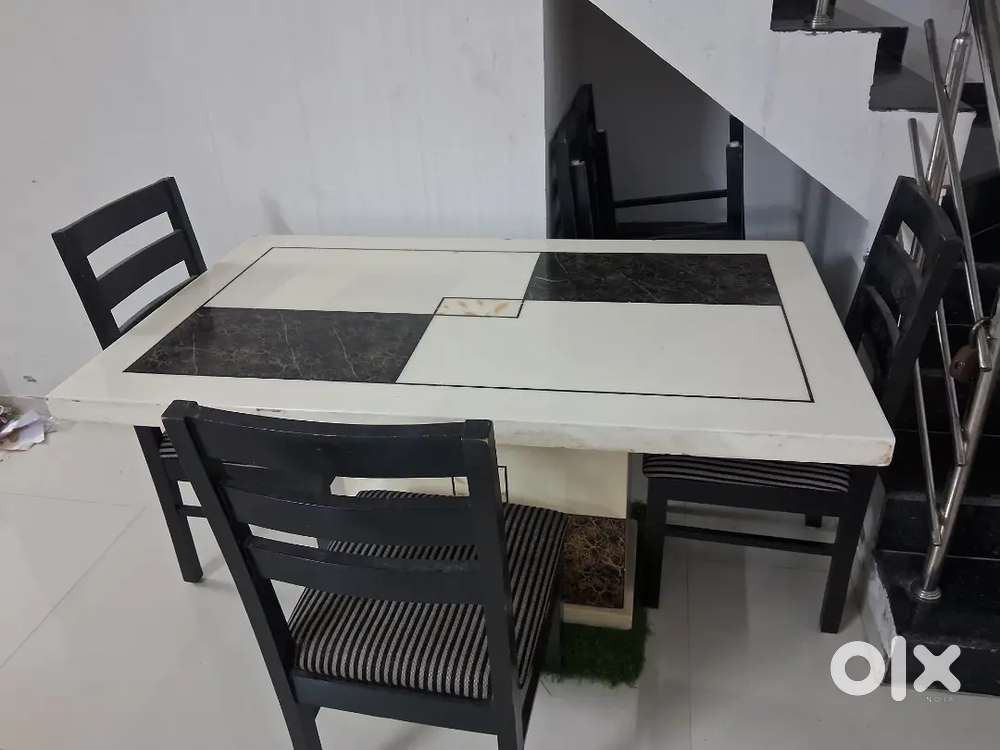 marble dining table