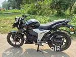 Apache RTR 160 4V