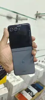 MOTO RAZER 50 8GB 256GB BLACK COLOUR FULL BOX AVAILABLE