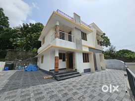 Aluva M R S school  4.5cent 1700sqft