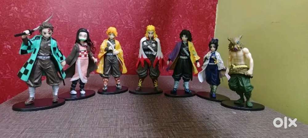 Set of action figure set of six at lowest price