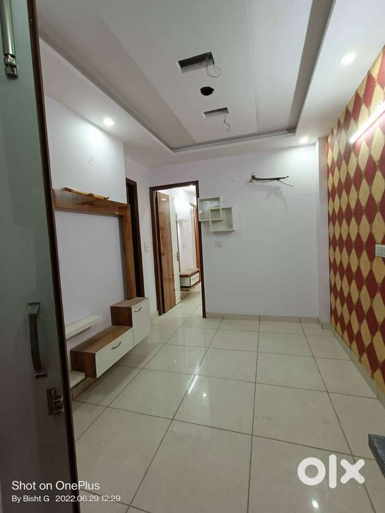 3 BHK near to METRO STATION WITH FREE ELECTRICITY 200 units