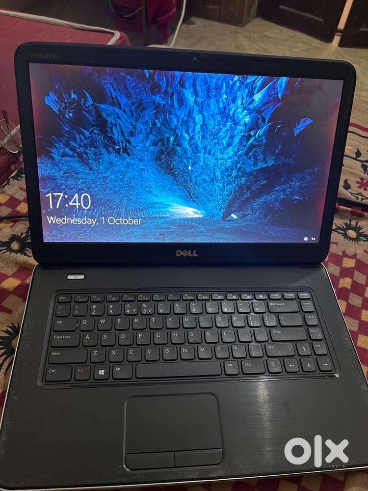 Dell vostro 2520 laptop