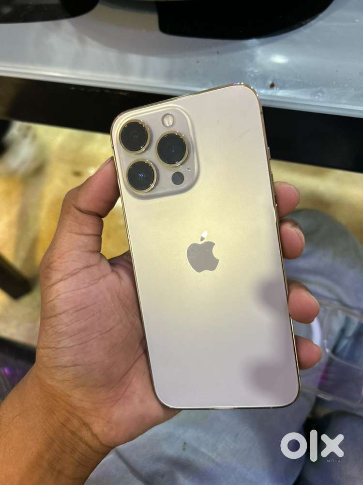 i phone 13 pro 256gb.  90battry helth.  1year use only.