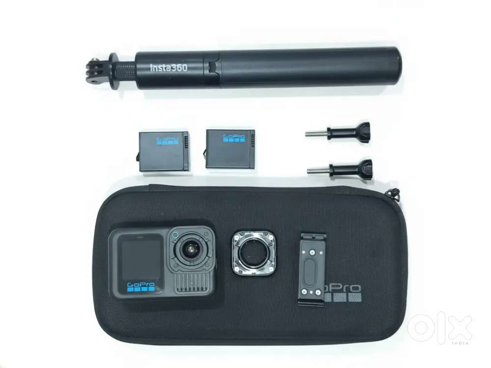 Gopro Hero 13 with Insta360 Tripod