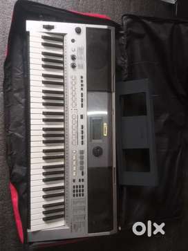 Yamaha keyboard i455