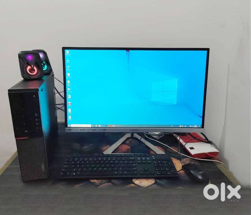 Lenvo Gaming Computer with Desktop