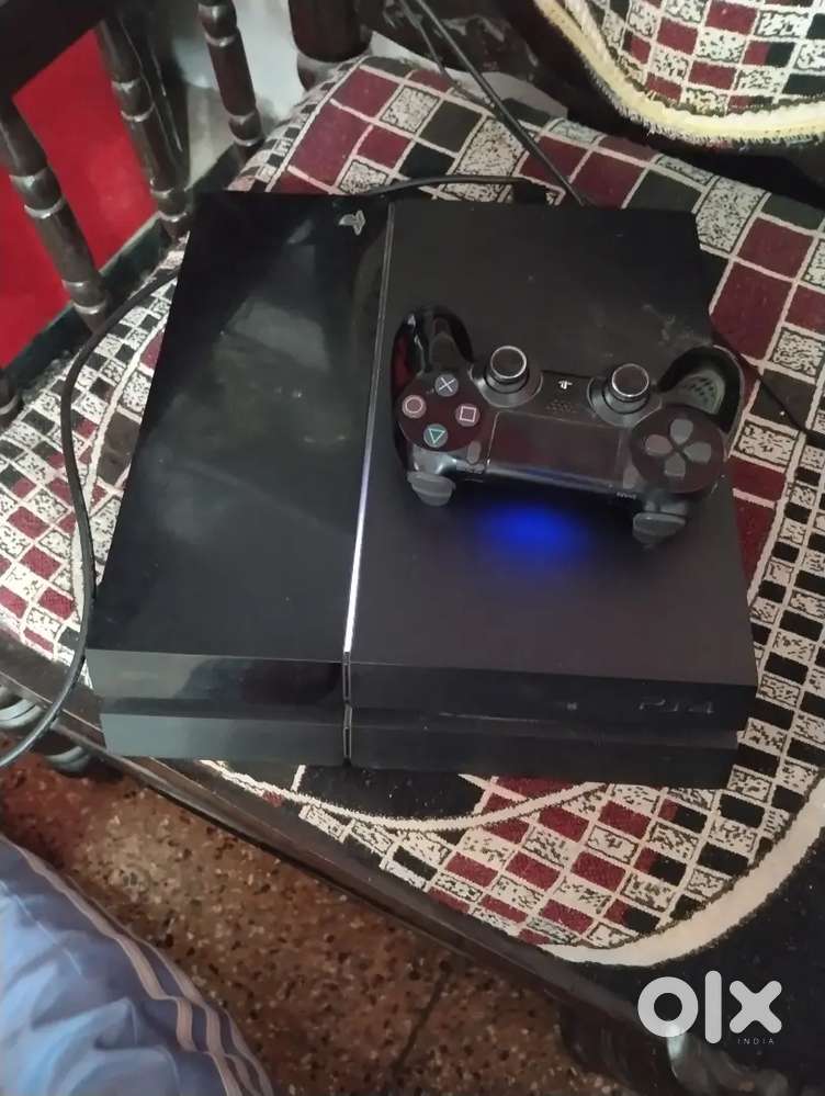 PlayStation 4 storage 408GB (price 20000)