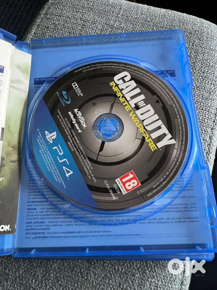 Call of duty modern warfare & Uncharted collection ps4
