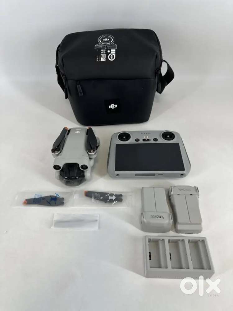 DJI Mini 3 Pro Drone Quadcopter w/ 2x Battery/Case/DJI RC (RM330)