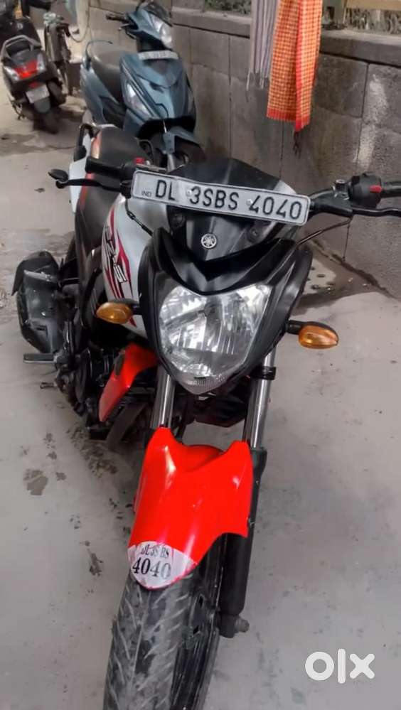 Yamaha Fz brilliant condition with VIP no. Urgent sale
